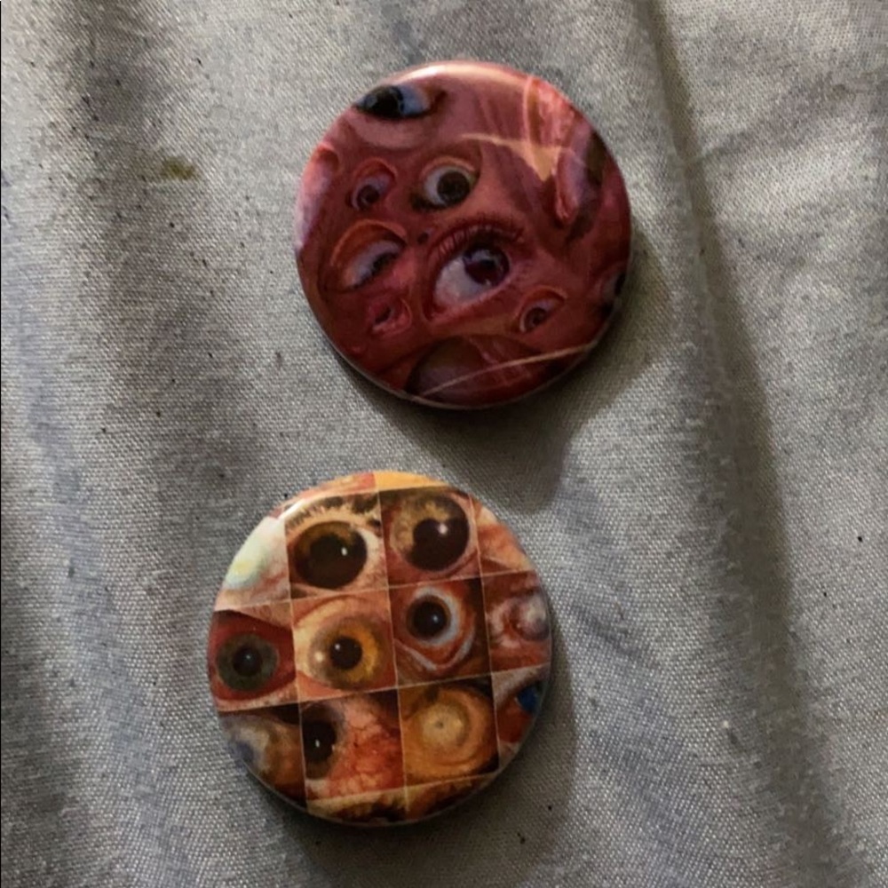 eyeball pins
